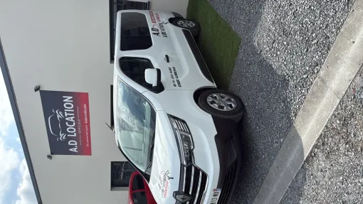 Location 9 places aéroport Tarbes, Tarbes, A.D Location